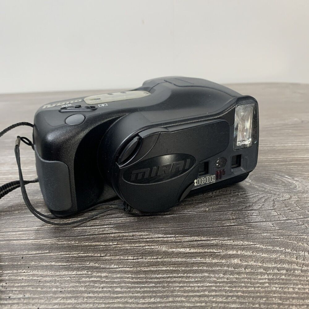 RICOH Mirai Zoom 3 35mm 35-105mm‎ AF Point & Shoot Camera